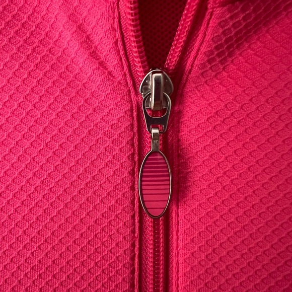 Pink Women’s Gym Shark Vest - Picture 4 of 4